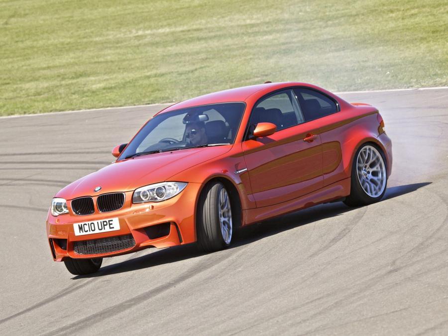  BMW 1-Series M Coupe 2011 года  (UK) (фото 30 из 30)